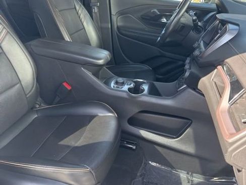 Used 2022 GMC Terrain AT4 w/ Infotainment Package II image 43