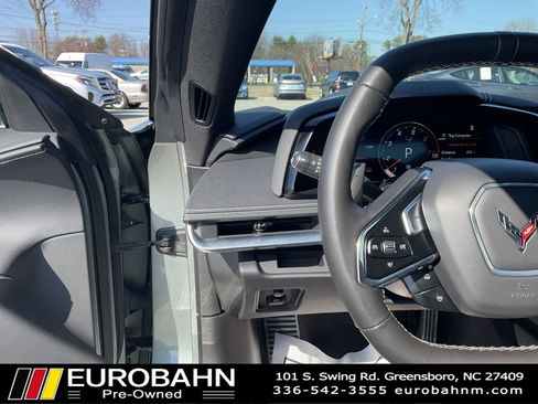 Used 2023 Chevrolet Corvette Stingray Coupe w/ Z51 Performance Package image 16