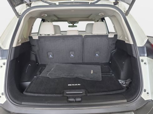 Used 2023 Nissan Rogue SL w/ SL Premium Package FWD image 12