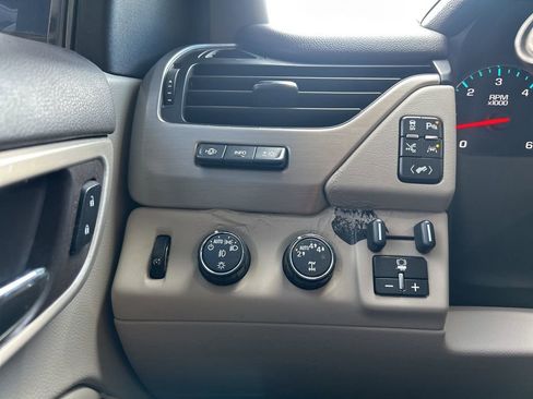 Used 2017 GMC Yukon Denali w/ Open Road Package image 24