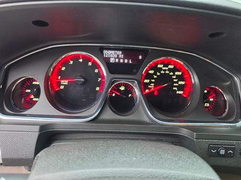 Used 2013 GMC Acadia SLT w/ Technology Package FWD image 8