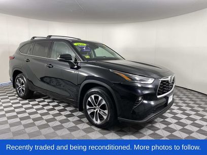 Used 2021 Toyota Highlander XLE