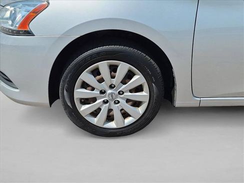 Used 2015 Nissan Sentra S FWD image 20