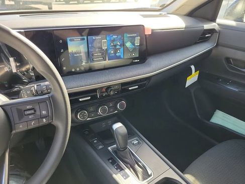 New 2026 Nissan Kicks S image 22