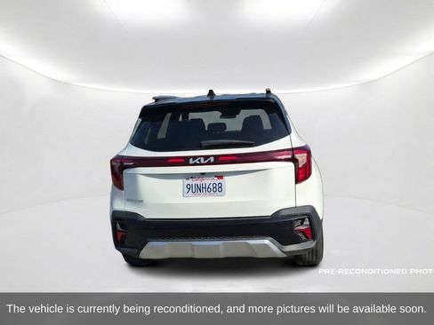 Used 2025 Kia Seltos S FWD image 7
