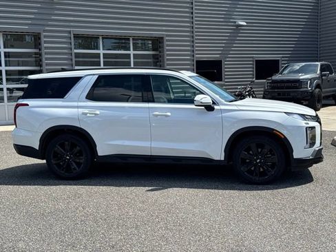 Used 2024 Hyundai Palisade XRT FWD image 4