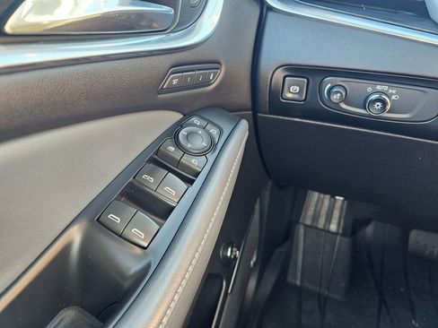 Used 2021 Buick Enclave Premium image 42