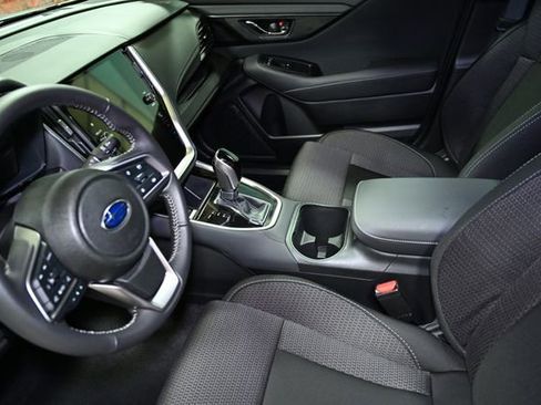 Used 2025 Subaru Outback Premium w/ Popular Package #1A image 25