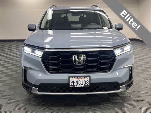 Used 2023 Honda Pilot Elite image 3