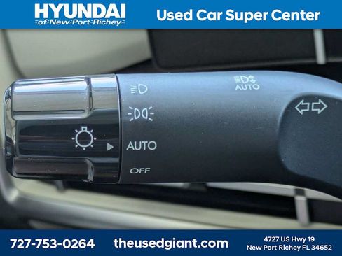 Used 2025 Hyundai Santa Fe SEL FWD image 37