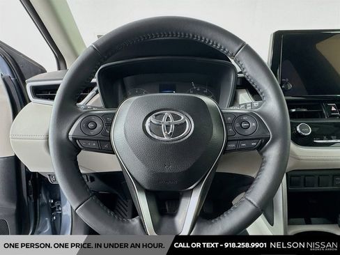 Used 2024 Toyota Corolla Cross LE w/ Moonroof Package AWD/4WD image 11