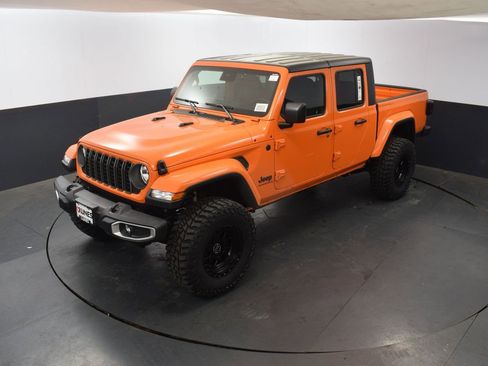 New 2025 Jeep Gladiator Sport image 38