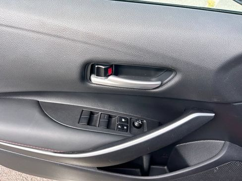 Used 2025 Toyota Corolla SE w/ Convenience Package FWD image 21