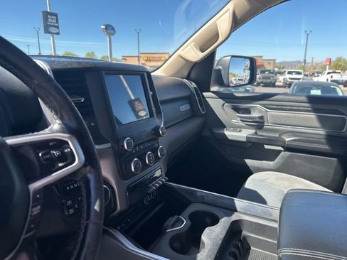 Used 2019 RAM 1500 Big Horn AWD/4WD image 13