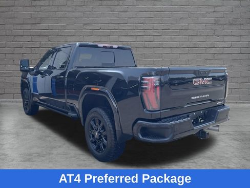Used 2024 GMC Sierra 2500 AT4 w/ AT4 Premium Plus Package AWD/4WD image 5