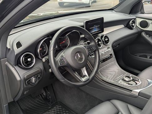 Used 2019 Mercedes-Benz GLC 300 4MATIC image 12