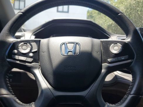 Used 2018 Honda Odyssey Touring image 25
