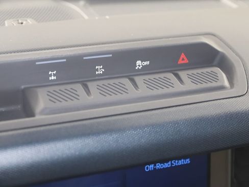 Used 2022 Ford Bronco Outer Banks image 33