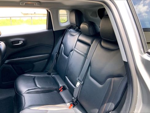 Used 2017 Jeep Compass Limited image 18