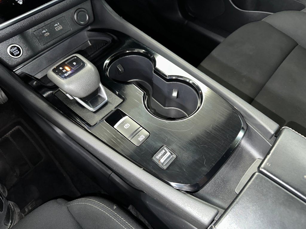 Used 2023 Nissan Rogue S FWD image 15