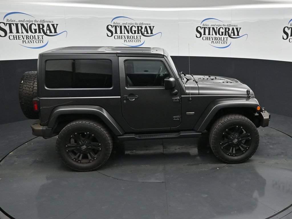 Used 2016 Jeep Wrangler Sahara AWD/4WD image 25