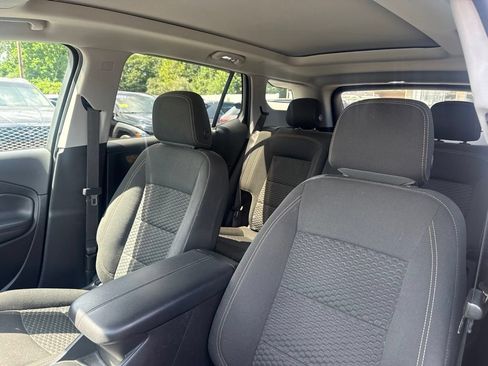 Used 2020 GMC Terrain SLE w/ Driver Convenience Package AWD/4WD image 15