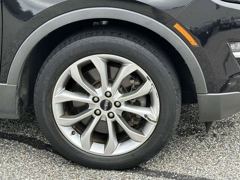 Used 2019 Lincoln MKC Select w/ Select Plus Package AWD/4WD image 28