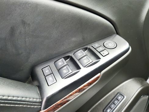 Used 2017 GMC Yukon XL SLT image 19