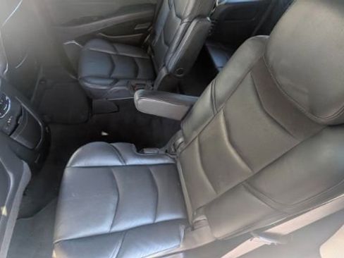 Used 2015 Cadillac Escalade Premium image 20