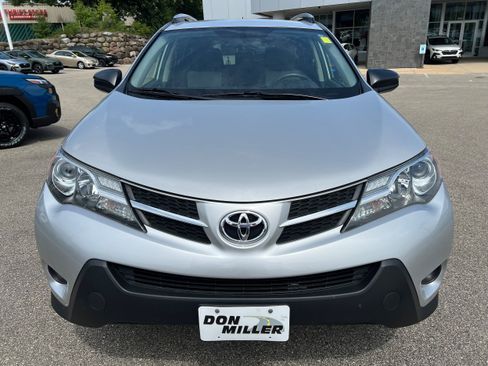 Used 2015 Toyota RAV4 LE AWD/4WD image 2