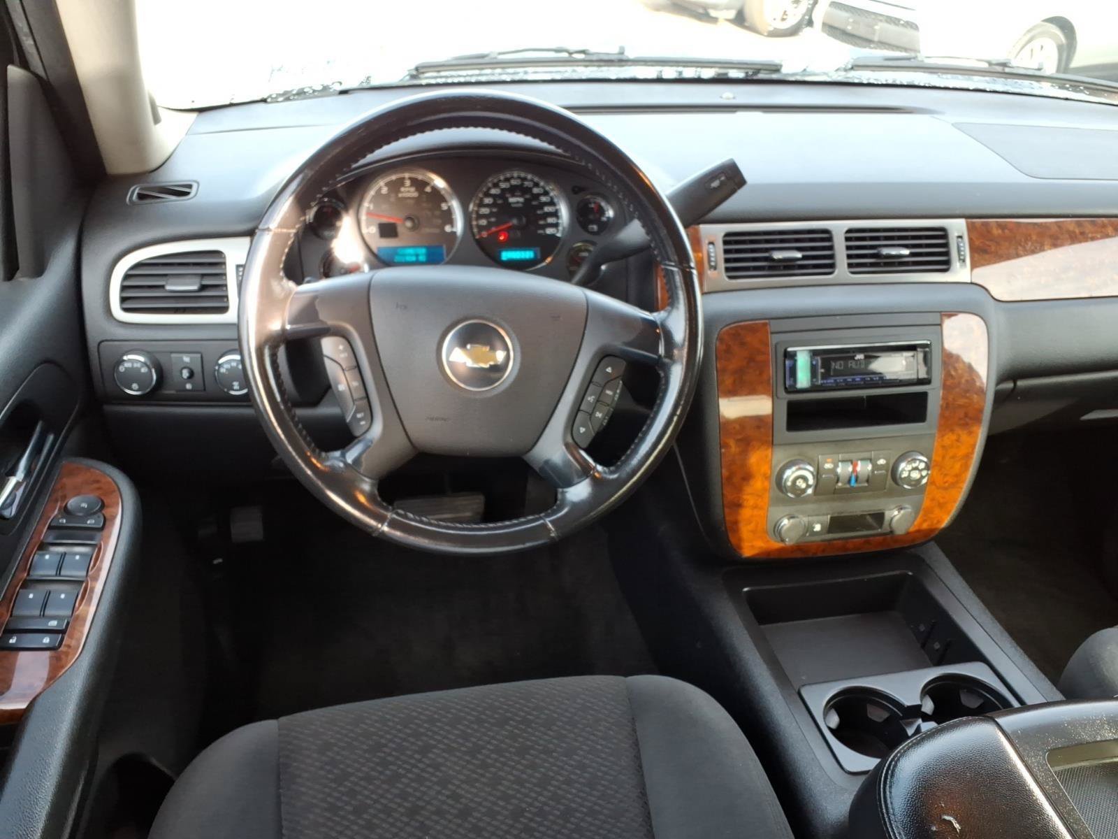 Used 2007 Chevrolet Avalanche 4x4 image 11