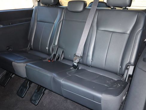 Used 2022 Ford Expedition XLT RWD image 7