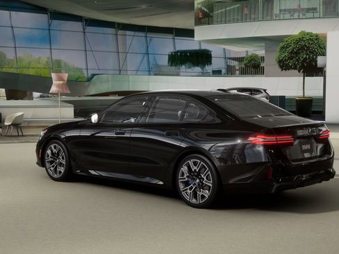 New 2026 BMW 530i w/ Executive Package image 30