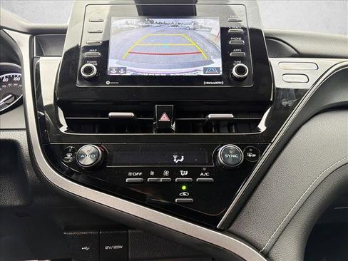 Used 2024 Toyota Camry SE w/ Cold Weather Package image 19