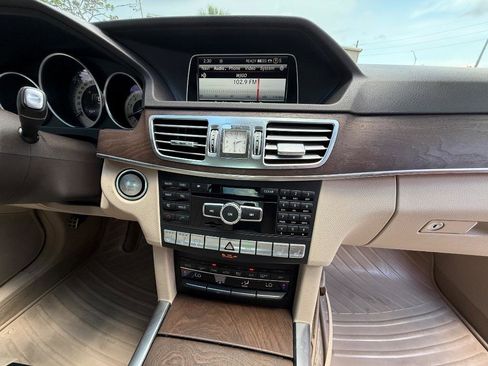 Used 2014 Mercedes-Benz E 350 Sedan image 14