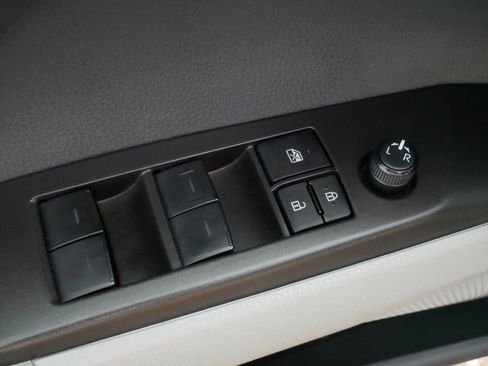 Certified 2024 Toyota Camry SE w/ Blackout Package (TMS) AWD/4WD image 19