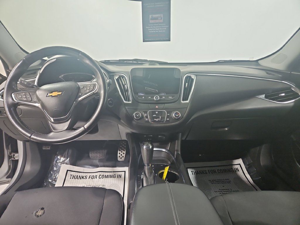 Used 2016 Chevrolet Malibu LT w/ Driver Confidence Package FWD image 18