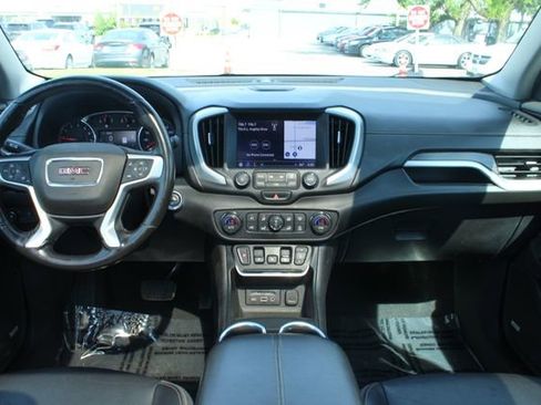 Used 2018 GMC Terrain SLT w/ Preferred Package FWD image 17