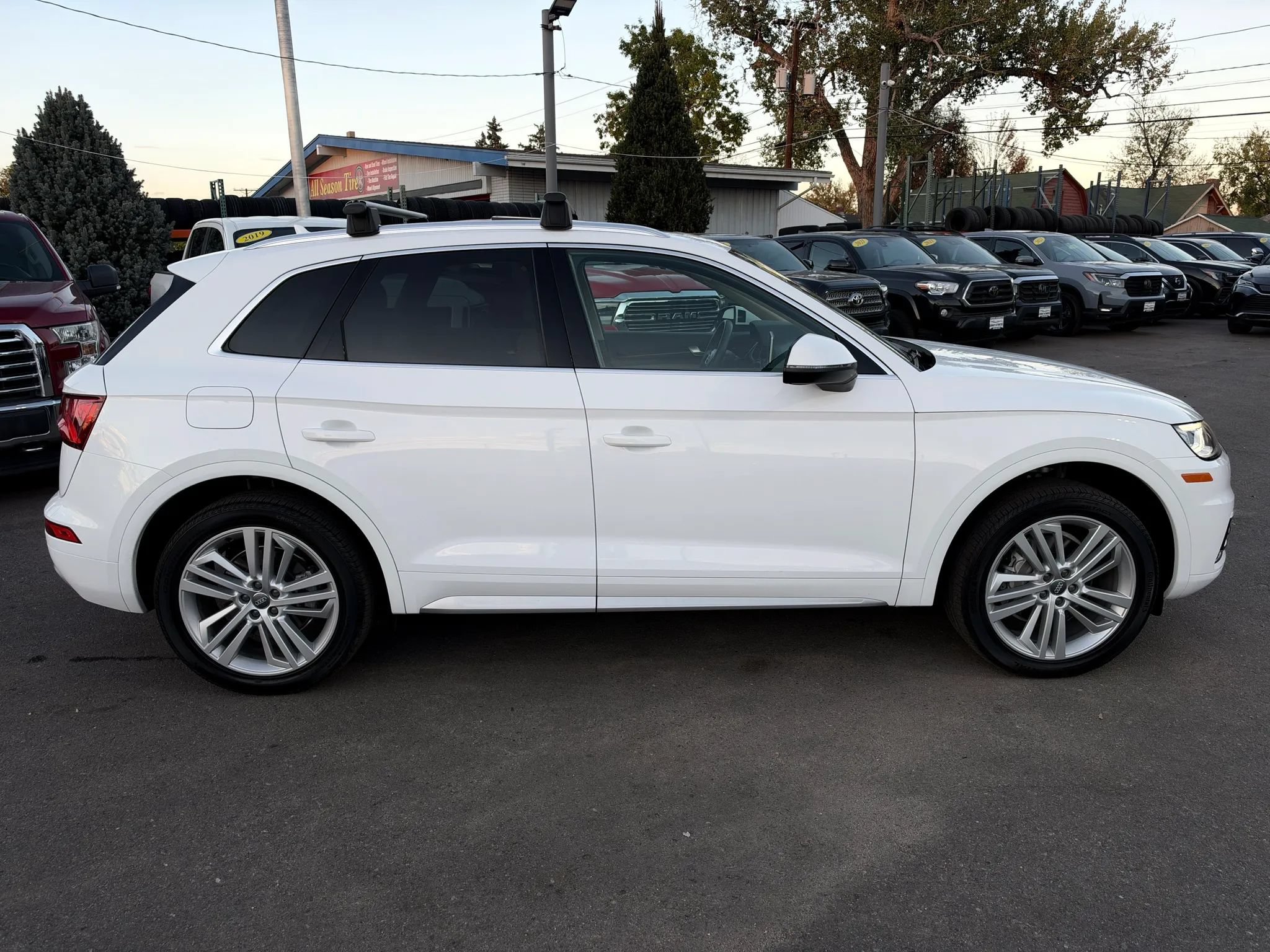 Used 2019 Audi Q5 2.0T Premium Plus w/ Premium Plus Package AWD/4WD image 10