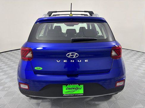 New 2025 Hyundai Venue Limited image 9