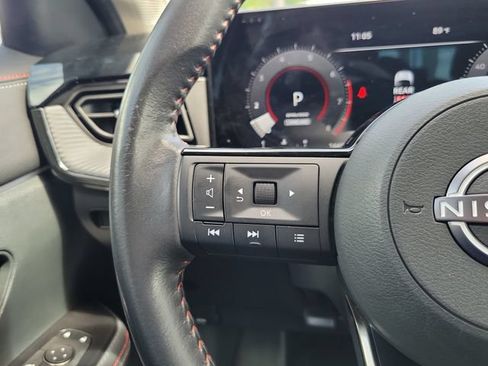 Used 2025 Nissan Kicks SR FWD image 18