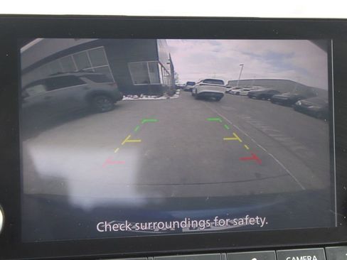 Used 2023 Nissan Rogue SV image 36