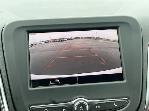 Used 2024 Chevrolet Equinox LT image 14