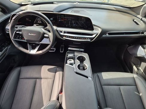 Used 2026 Cadillac Lyriq V AWD/4WD image 13