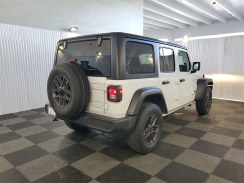 Used 2024 Jeep Wrangler Sport S image 6