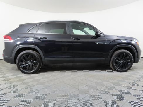 Used 2023 Volkswagen Atlas Cross Sport SE AWD/4WD image 41