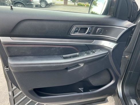 Used 2019 Ford Explorer Sport w/ Equipment Group 401A AWD/4WD image 11