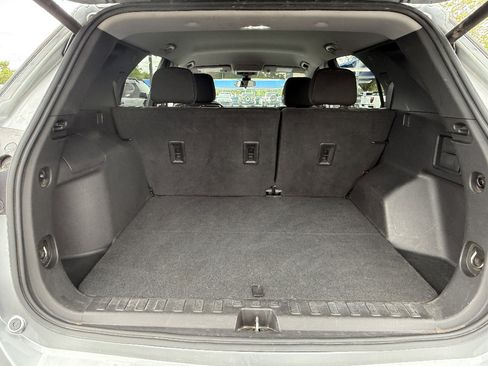 Used 2024 Chevrolet Equinox LT AWD/4WD image 24