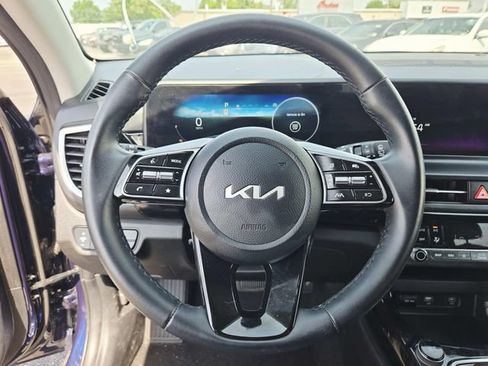 Used 2024 Kia Seltos S AWD/4WD image 16