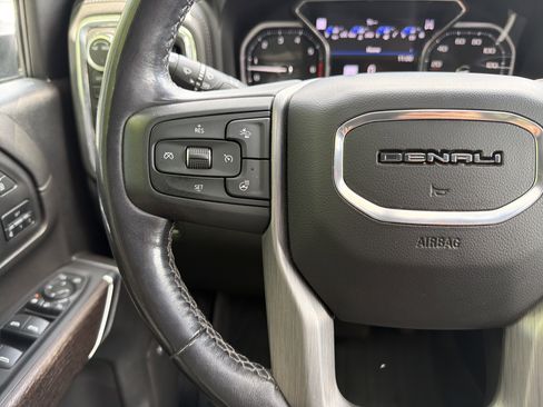 Used 2022 GMC Sierra 2500 Denali w/ Denali Ultimate Package image 19